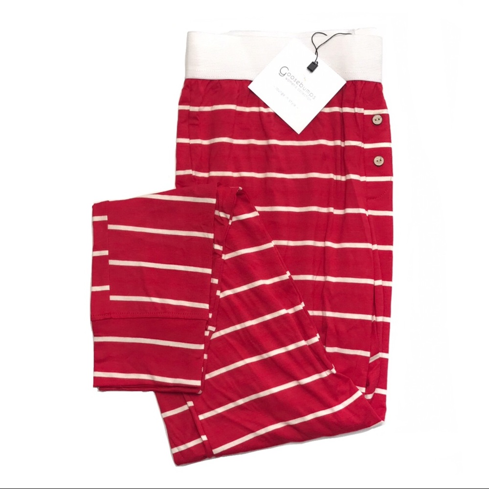 🆕 Goosebumps Women’s Candy Cane Stripe Pants